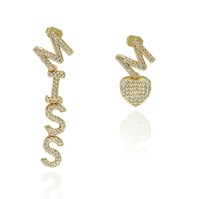 Clustdlws Cychwynnol Llythyr Miss Diy